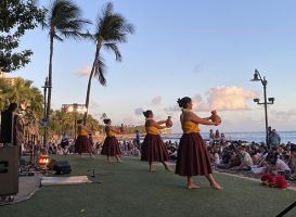 original shows honolulu Kūhiō Beach Hula Show